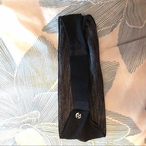 Lululemon fringe fighter headband
